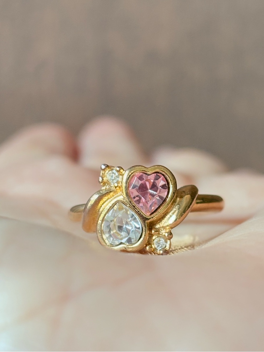 Vintage Avon 1994 Pink & Clear Double Heart Ring Gold Tone Sz 9 NIB
